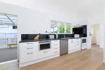 131 Rathgar Road, Henderson