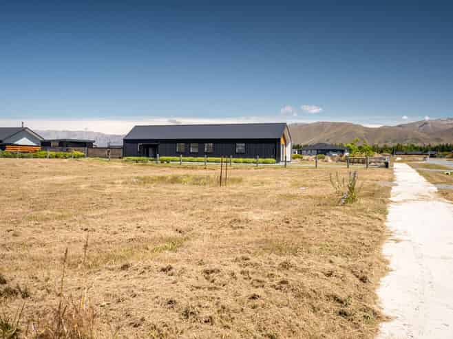 16 Temple Drive, TWIZEL