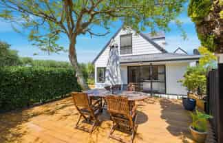 2/195 Abbotts Way, Remuera