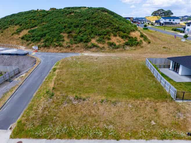 25 Te Hoiere Street, Aotea