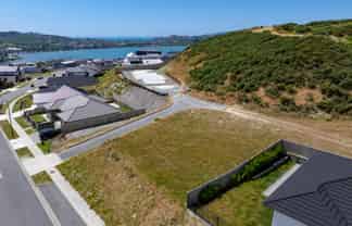 25 Te Hoiere Street, Aotea