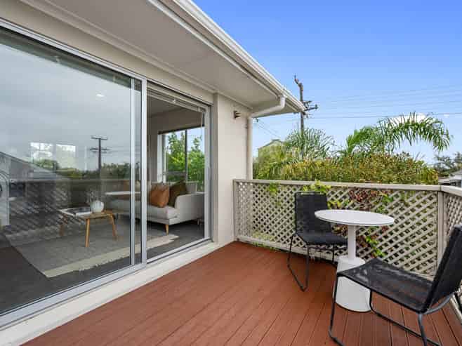 3/132 Victoria Road, Devonport