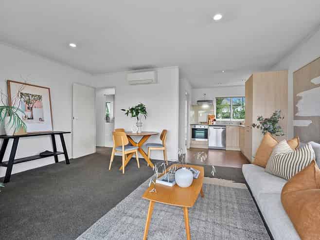 3/132 Victoria Road, Devonport