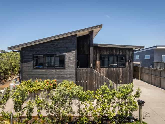 15 Sandy Place, Waihi Beach