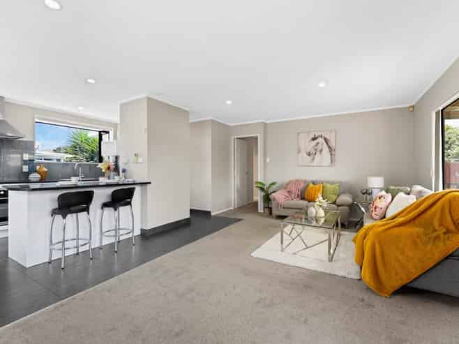 2A Clark Street, Manurewa