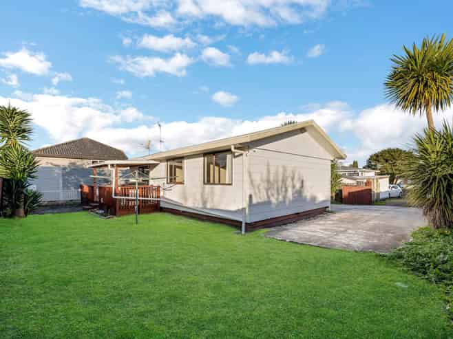2A Clark Street, Manurewa