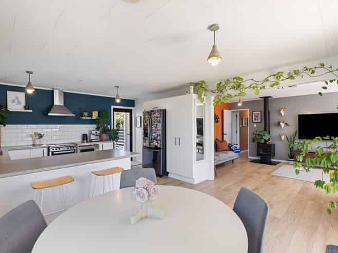 96 Milson Line, Milson