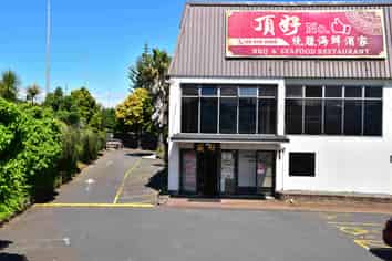 Glenfield 546sqm (approx.) restaurant for lease