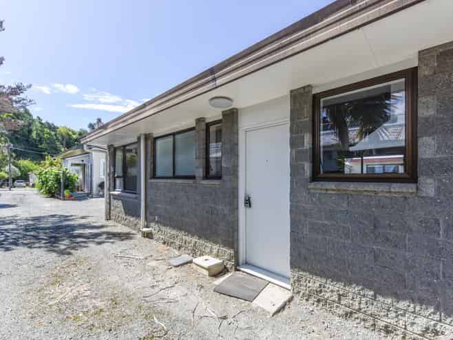 2/131 Tipahi Street, Nelson South