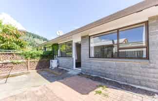 2/131 Tipahi Street, Nelson South