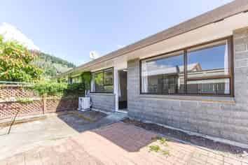 2/131 Tipahi Street, Nelson South