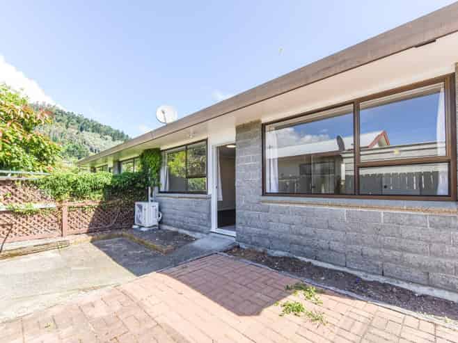 2/131 Tipahi Street, Nelson South