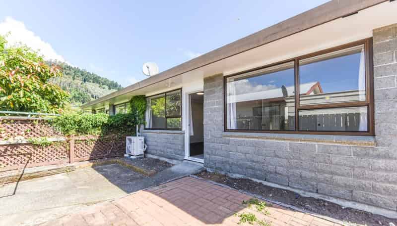 2/131 Tipahi Street, Nelson South