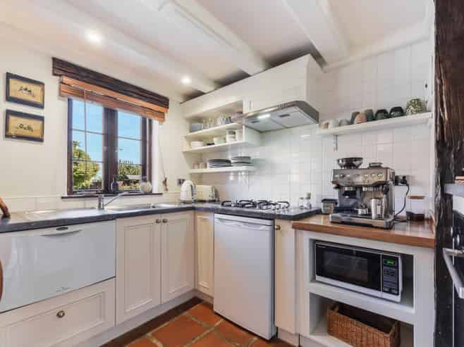 3/6 Quiet Woman Way, Monaco