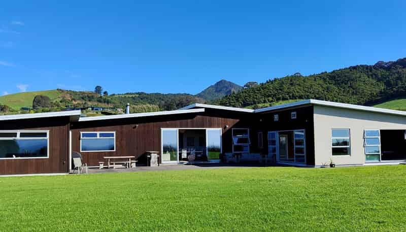 4 Ekuarangi Place, Oakura