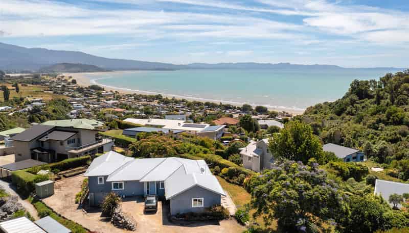 52 Bay Vista Drive, Pohara