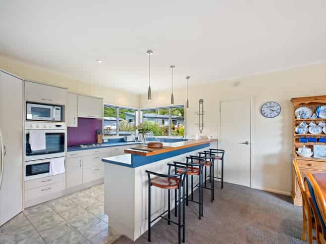 52 Bay Vista Drive, Pohara