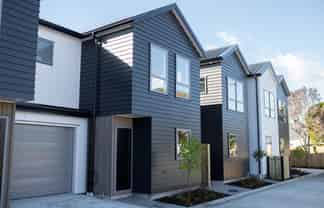 4/10 Marion Street, Silverstream