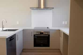 4/10 Marion Street, Silverstream