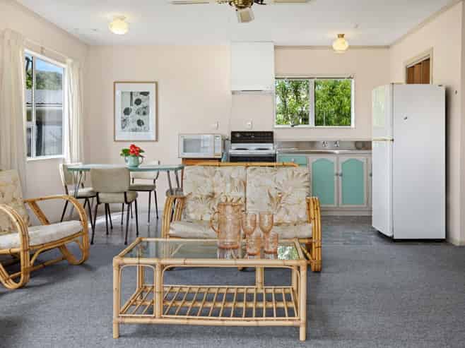 10 Taupo Bay Road, Taupo Bay