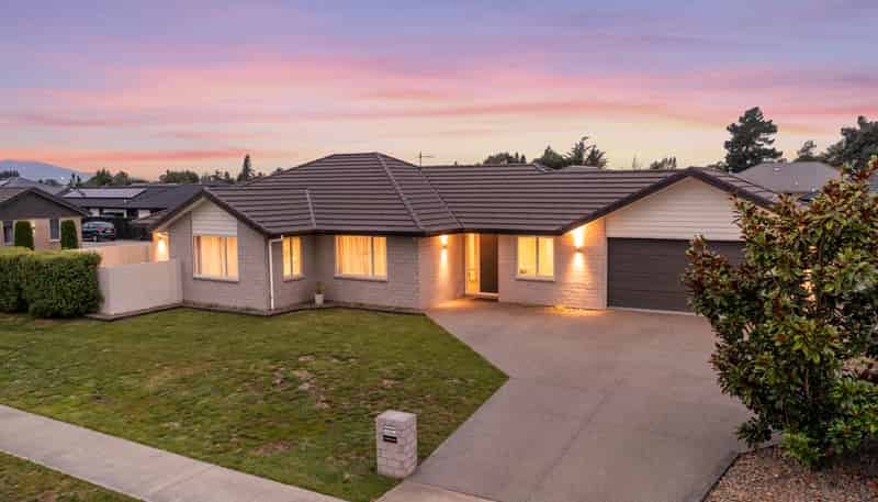 2 Dakota Place, Burleigh