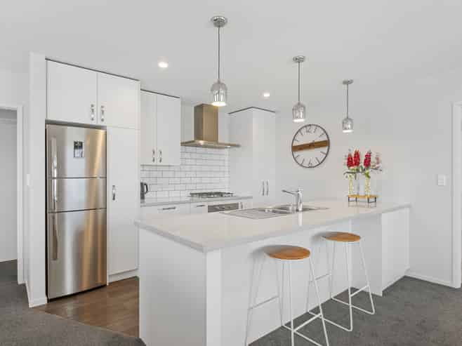 2 Dakota Place, Burleigh