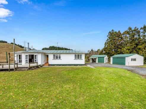 1396 State Highway 1, Kaiwaka