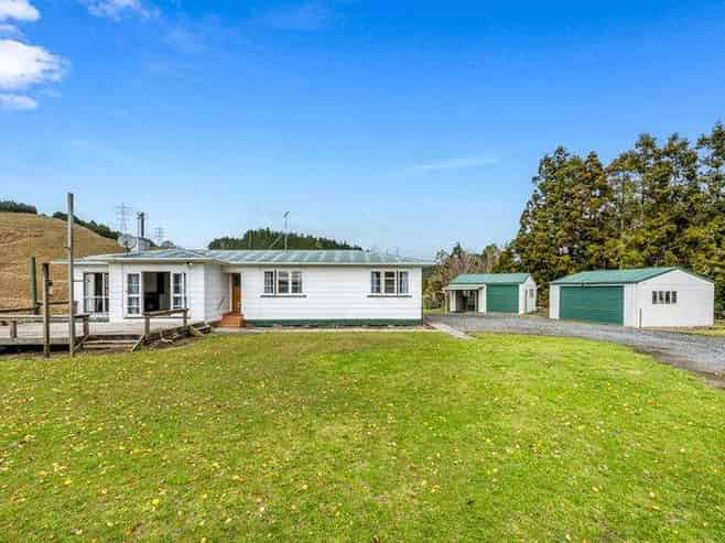 1396 State Highway 1, Kaiwaka