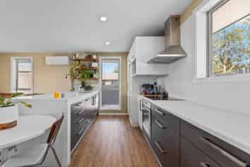 2/126a Middlepark Road, Sockburn