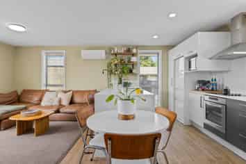 2/126a Middlepark Road, Sockburn