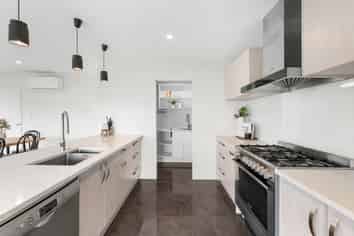 1 Dow Square, Wigram