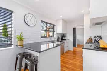 25 Westfield Avenue, TEMPLETON