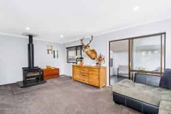 25 Westfield Avenue, TEMPLETON