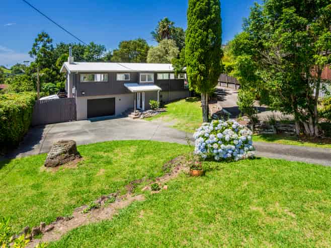 1/3 Glenvar Road, Torbay