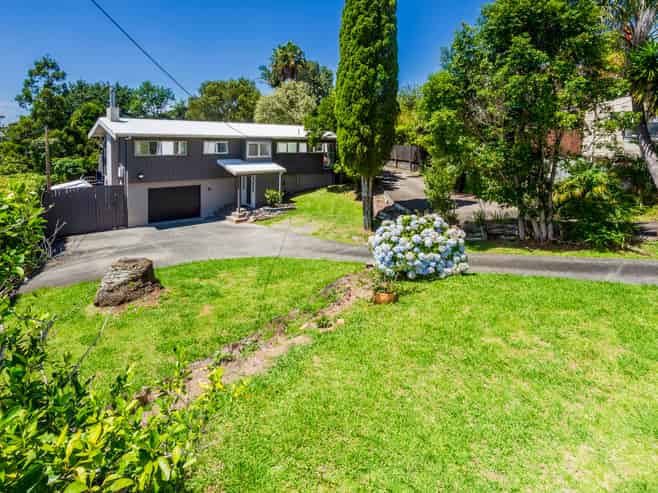 1/3 Glenvar Road, Torbay