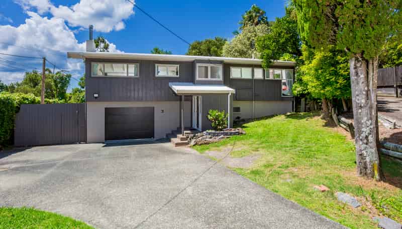 1/3 Glenvar Road, Torbay