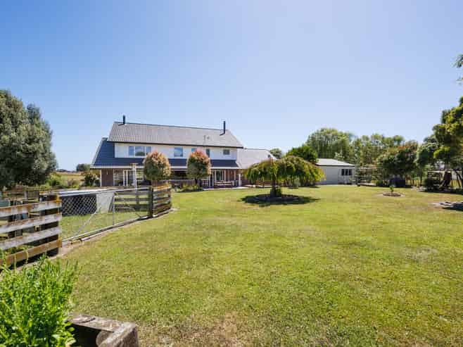 148 Watershed Road, Bunnythorpe