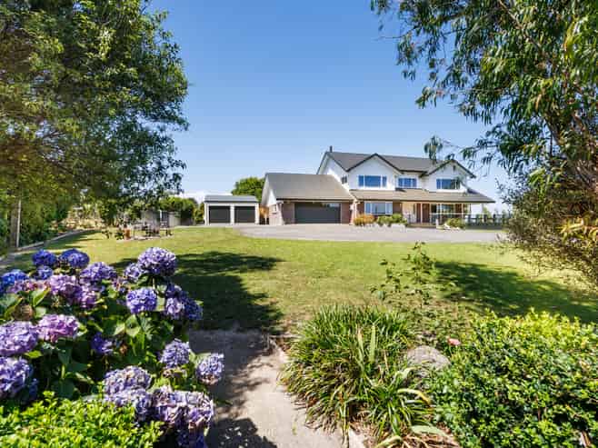 148 Watershed Road, Bunnythorpe