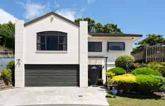 23 Ring Lane, Paparangi