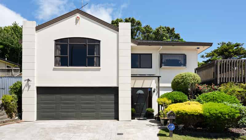 23 Ring Lane, Paparangi