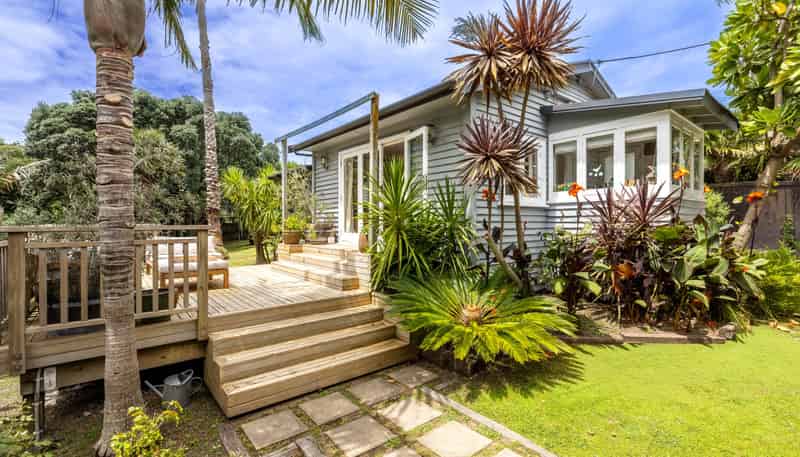 3 Miami Ave, Surfdale