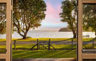 1 Campbell Road, Tawharanui Peninsula