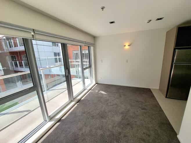 225/4 Wagener Place, Mount Albert