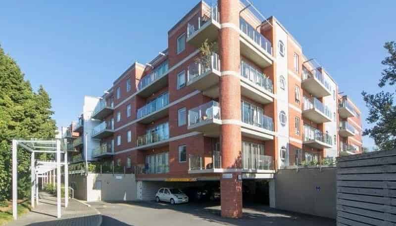 225/4 Wagener Place, Mount Albert