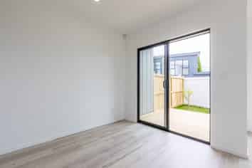 6/77 Glenmore Road, Sunnyhills