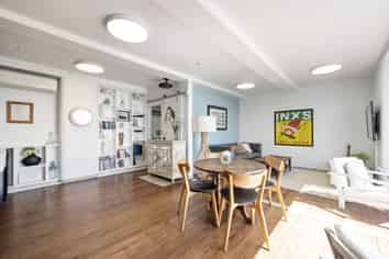 709 Marine Drive, Eastbourne