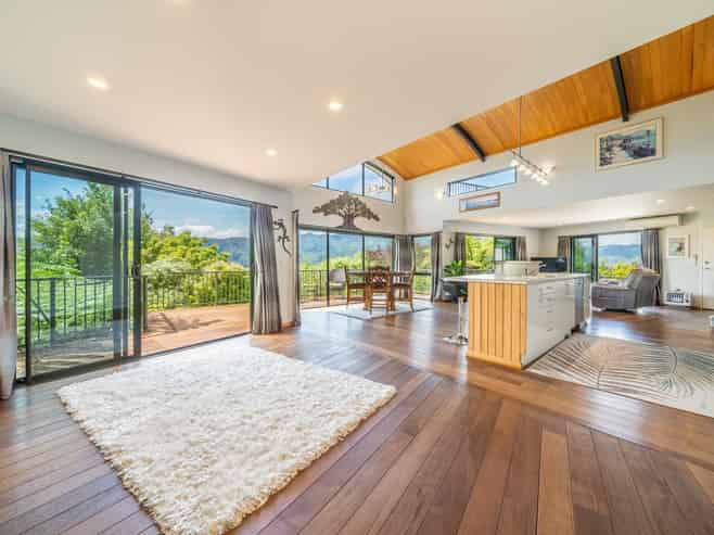 69 Mount Marua Way, Upper Hutt