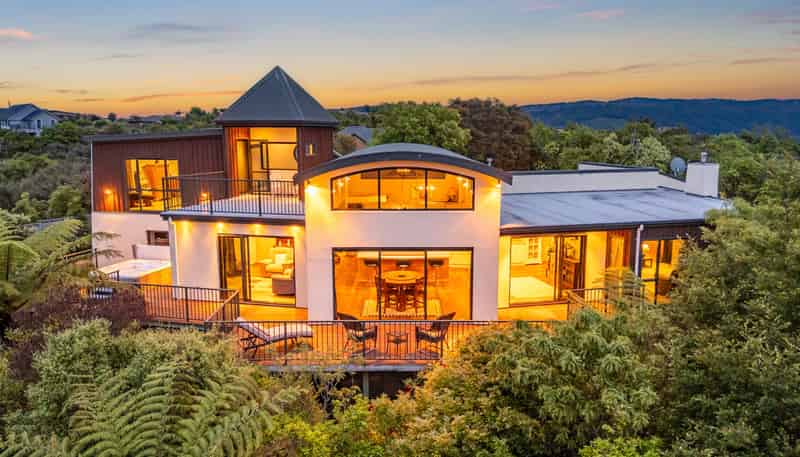 69 Mount Marua Way, Upper Hutt