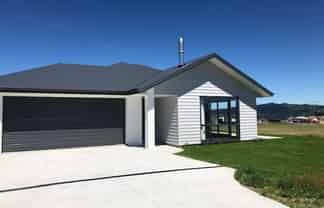 20 Maunganamu Drive, Wharewaka