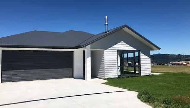 20 Maunganamu Drive, Wharewaka